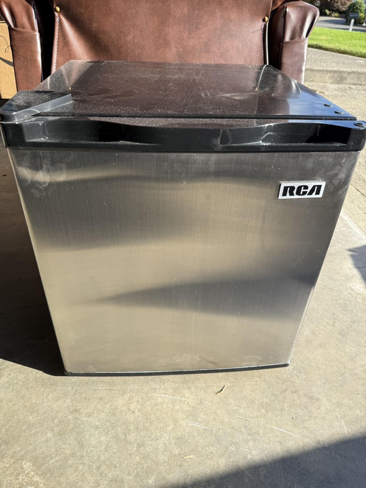 RCA Mini Fridge