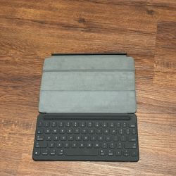 Apple Smart Keyboard for iPad Pro 9.7 inch (1st/2nd Gen) 