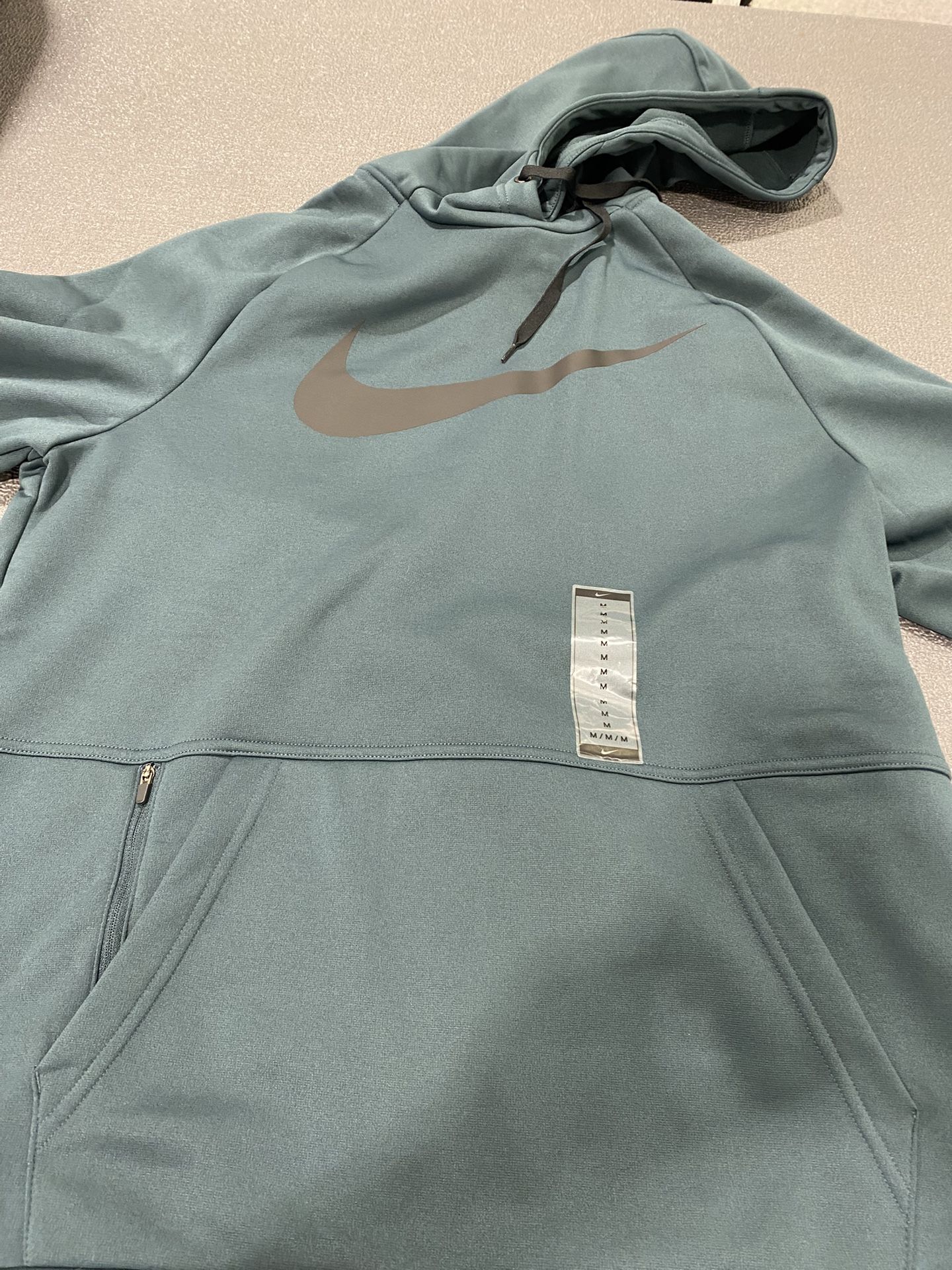Green Nike sweatshirt M