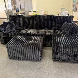 Sectional With Ottoman 