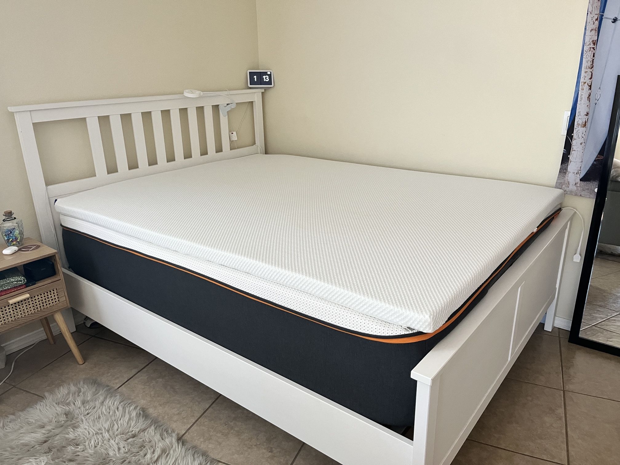 Excellent Mattress + Bedframe