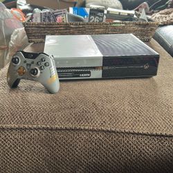 Xbox One Limited Edition Call of Duty: Advanced Warfare Bundle