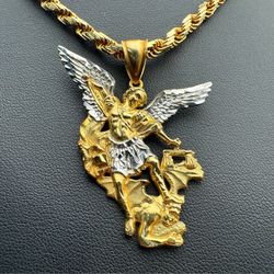 Jewelry 14k solid two tone yellow gold Saint Michael Archangel Pendant charm 4.70g