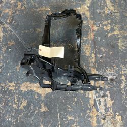 Bmw  G07 X7 2024 Rh Headlight  Braket Oem