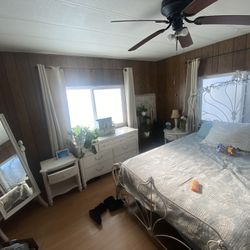 Bed Room Set 