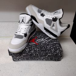 Jordan 4 Military Black 