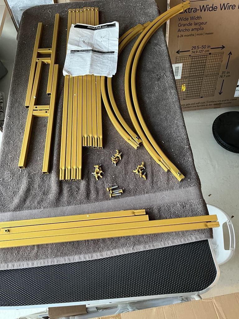 Set Of 2 Gold Arches 7.2’ And 6’