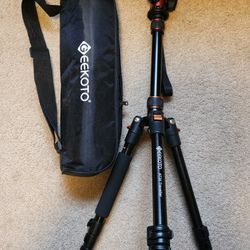Geekoto Tripod