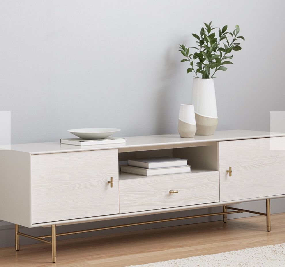 Media Console—MUST GO! ACCEPTING BEST OFFERS