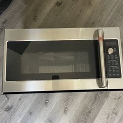 Café™ 1.7 Cu. Ft. Convection Over-the-Range Microwave Oven