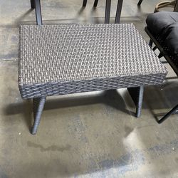 New Outdoor Side Table, Portable Wicker Coffee Table with Rattan and Steel Frame
