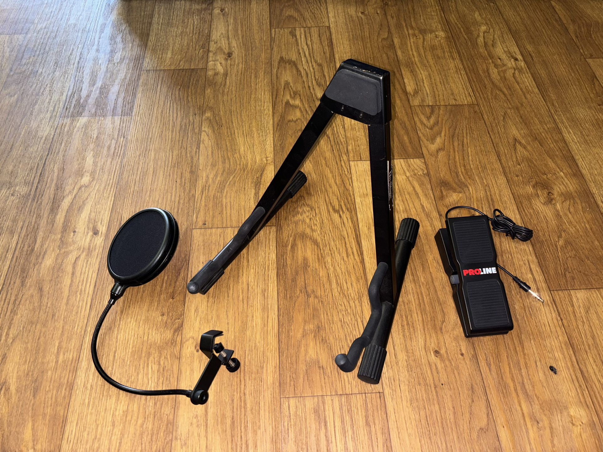 GUITAR ACCESSORIES FOR SALE!