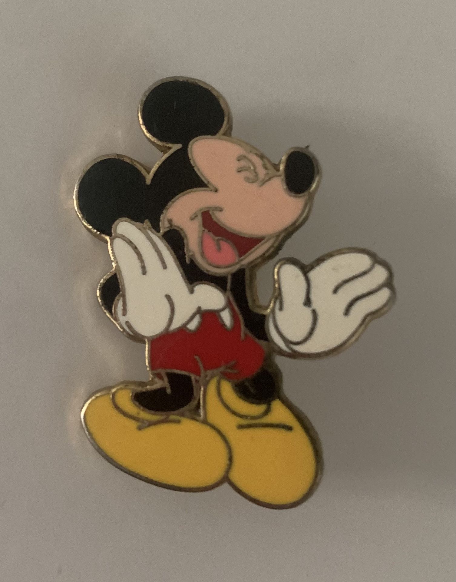 Mickey Mouse Disney pin button pinback from the 2000’s- No Backing