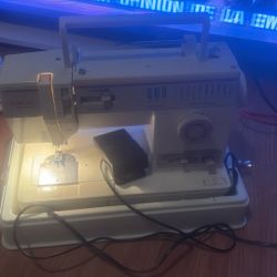 Máquina De Coser En Venta 
