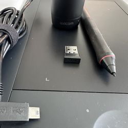 Wacom Intuos Pro - Small Tablet - PTH451