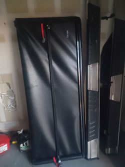 Truck bed cover