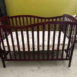 Dream On Me Crib + Mattress   - Espresso color Never used 