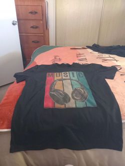 New Medium Black T-Shirt