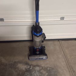 Bissell Vacuum Cleaner 