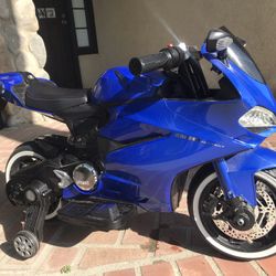 Electric Sportbike For Small Kids $20