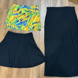 Women’s Skirts M/L (3)