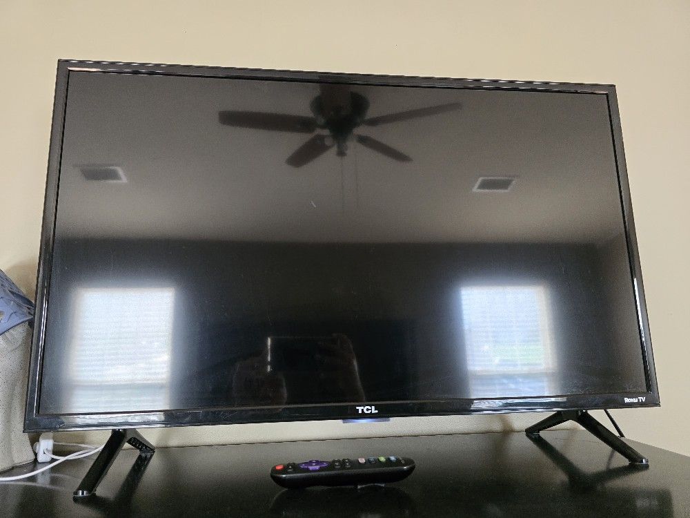 Roku 32" Smart TV 1080p Full HD