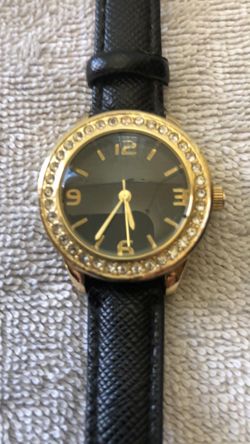 Womens Gold Crystal Rhinestone Bezel Watch Black Dial Leather Strap New Battery