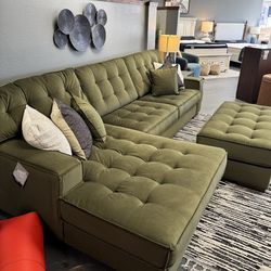 Green Sectional w/ Chaise