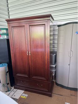 Ethan Allen Solid Wood Armoire / Wardrobe Cabinet – Cherry Finish