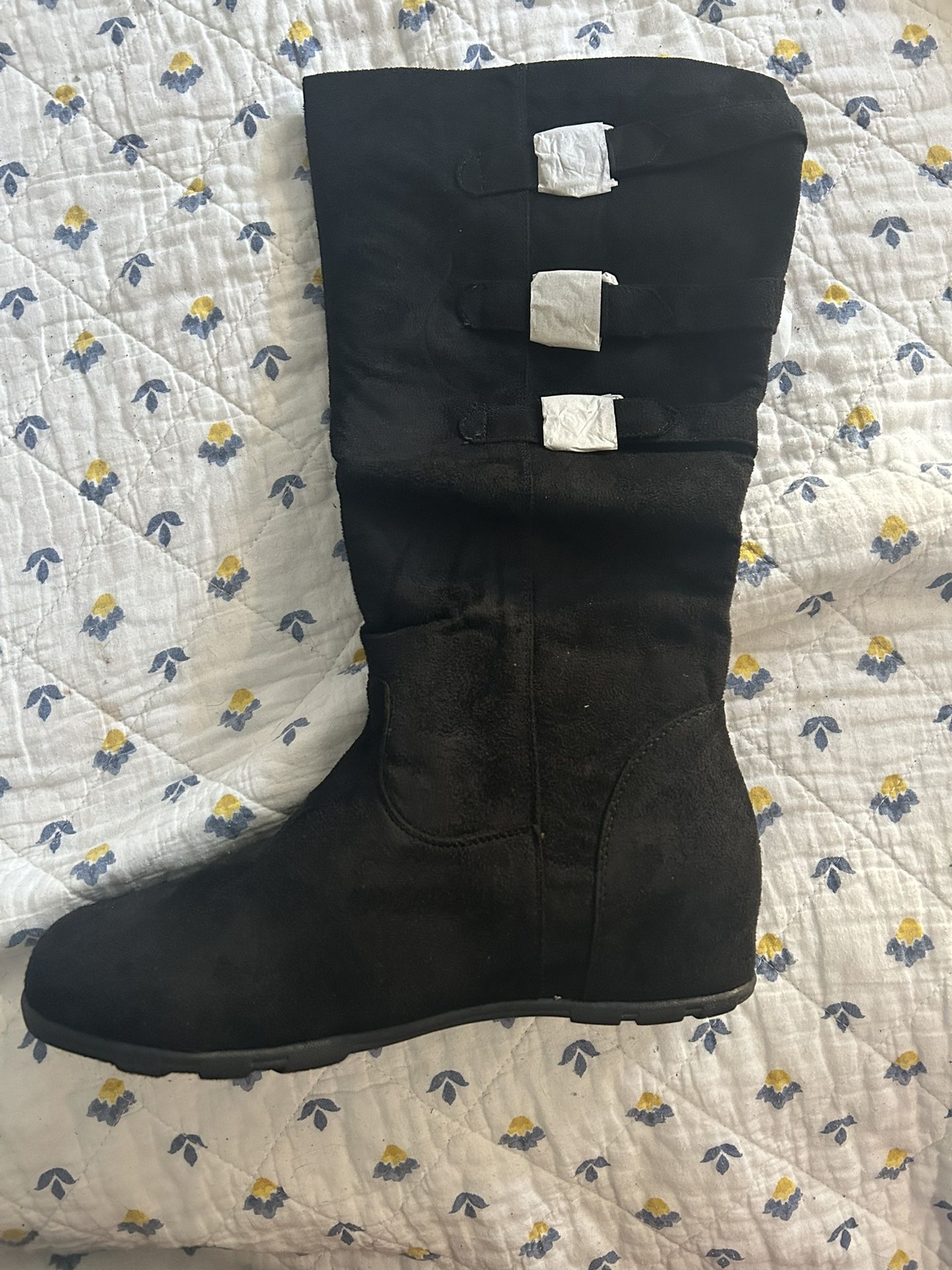 Size 11 Women’s Boots