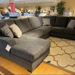Brand New 👉Tracling 3 Piece LAF Sectional With Chaise 🛋️ Living Room 
