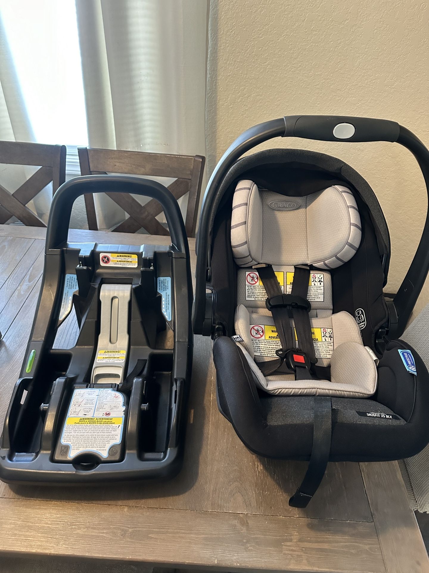 Graco SnugRide SnugFit 35 DLX