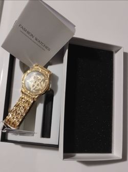 Look World Gold Crystal Spinning Star Watch - New