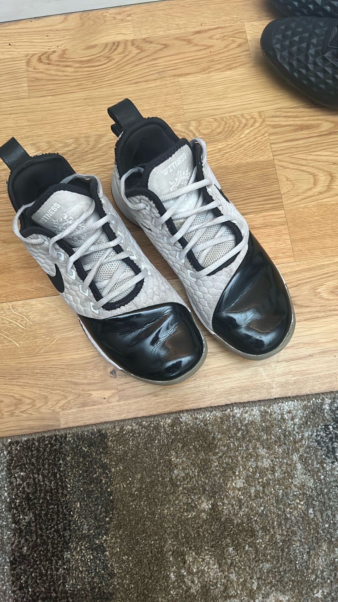 Nike Men’s Sneakers