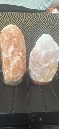 Himalaya salt lamp