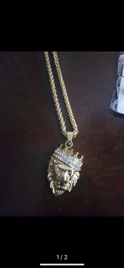 Necklace pendant