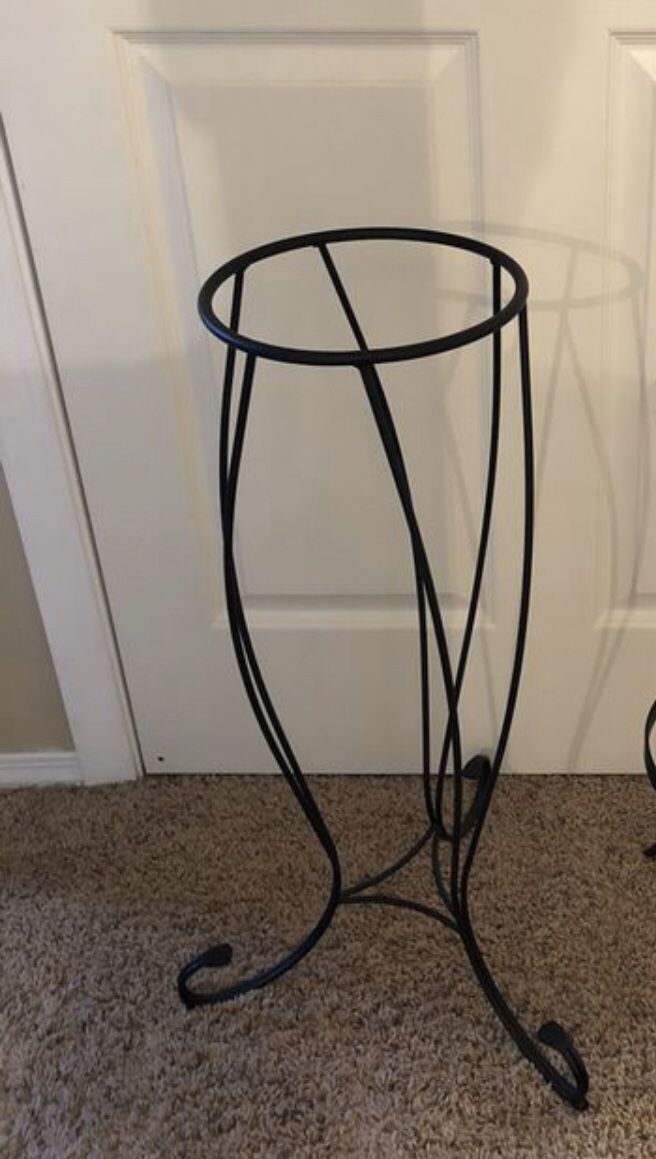 Partylite metal plant floor candle stand indoors or outdoors