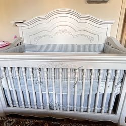 Convertible Baby Crib 