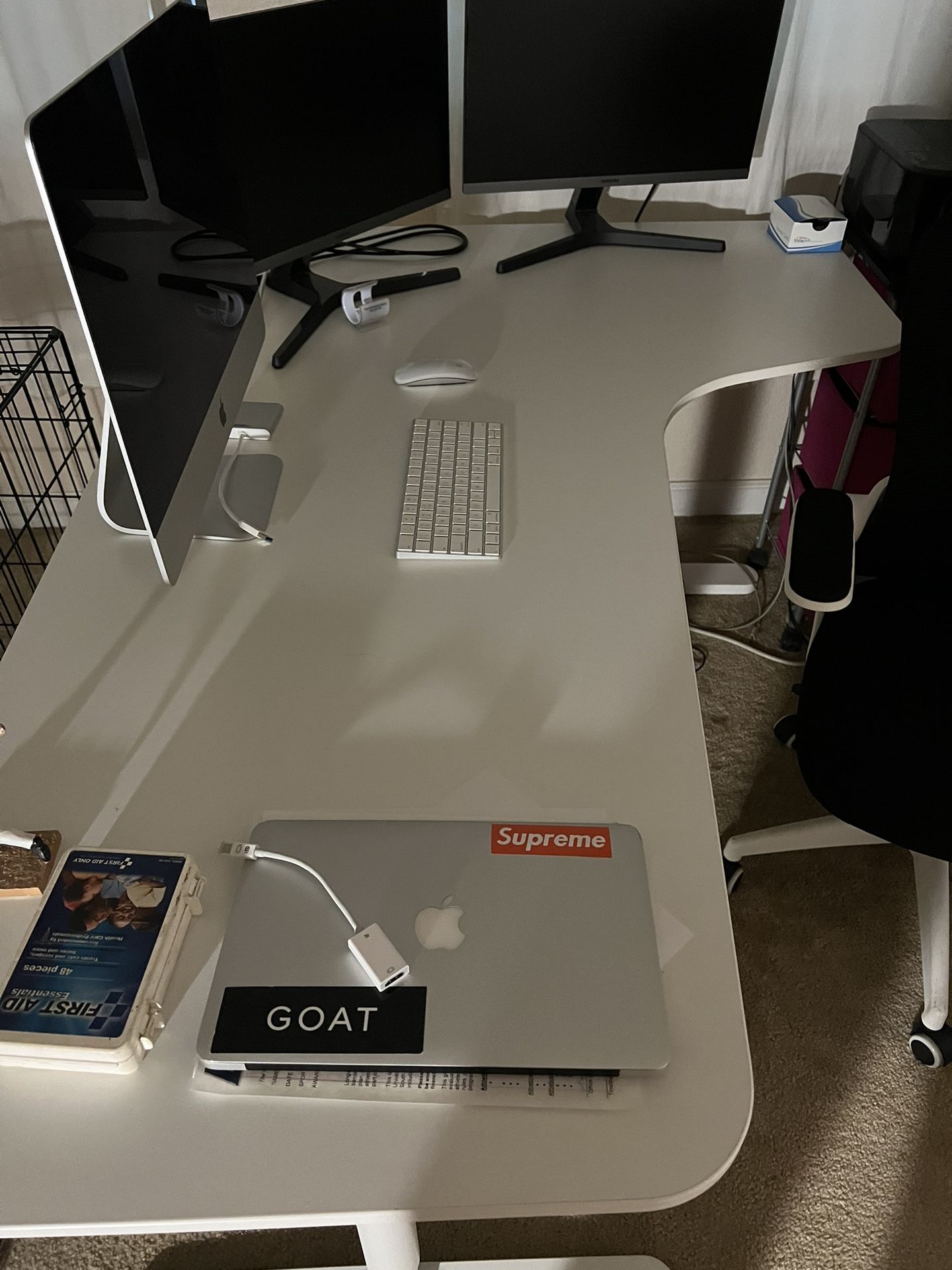 White L Shape Desk