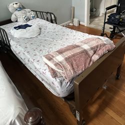 Medline Full Electric Hospital Bed (Twin)