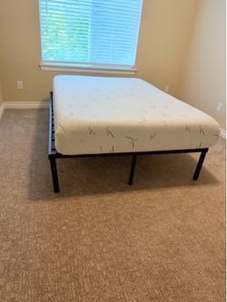 Bed and Memory Foam Mattress Full  10" Medium Plush