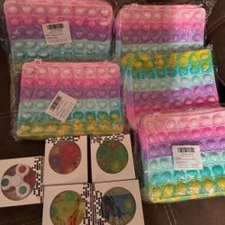 New set of 5 fidget purses and light up fidget spinner bracelets