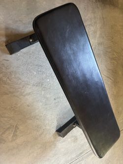 Flat weight bench