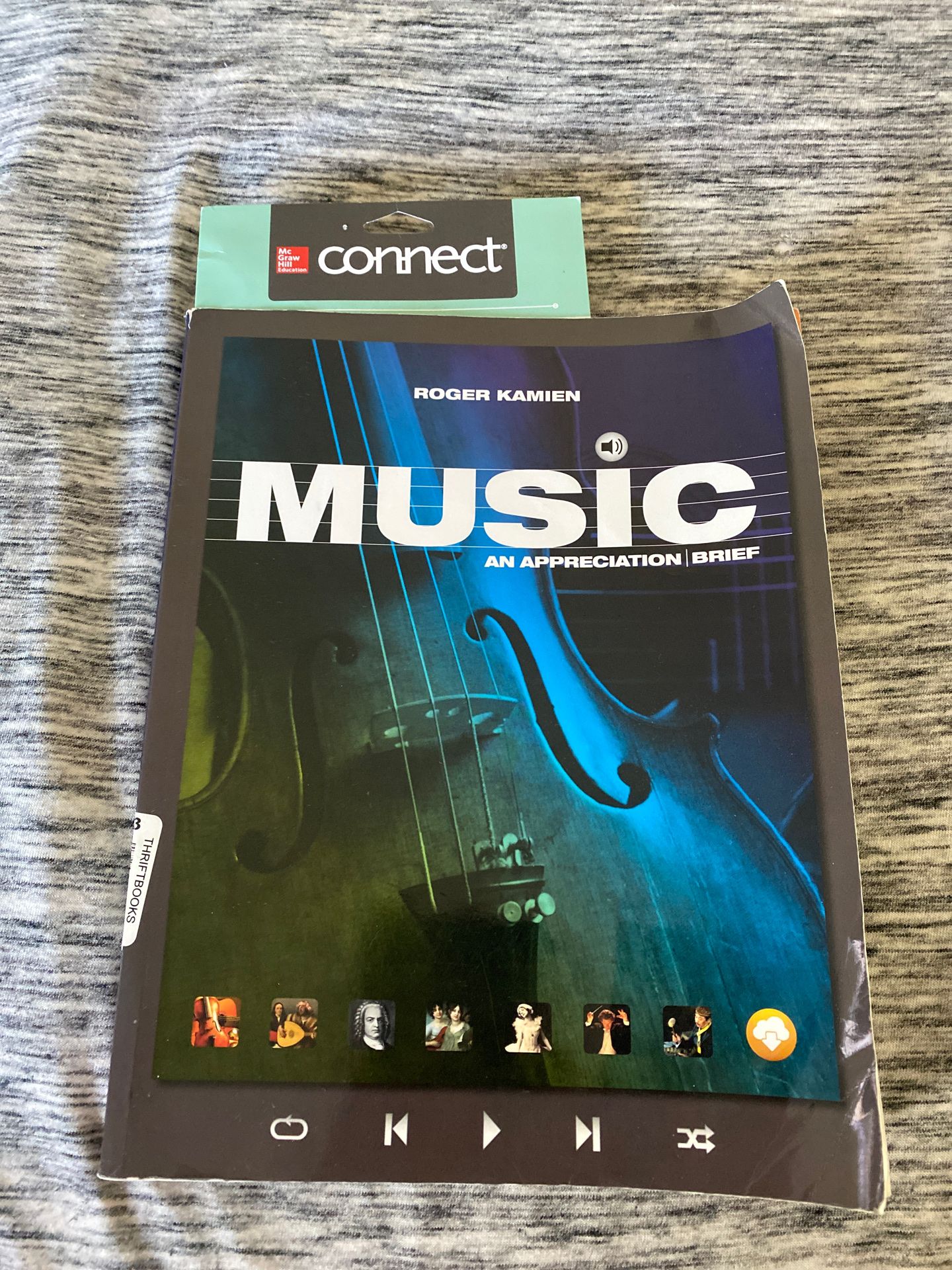 Music an appreciation by Roger Kamien CONNENT CODE INCLUDED