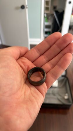 Oura ring (missing charger)