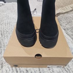 Uggs New Black Short  Boots   Size 8 