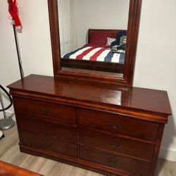 Dresser with mirror 