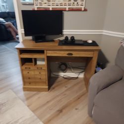 Sauder Desk