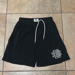 EE shorts