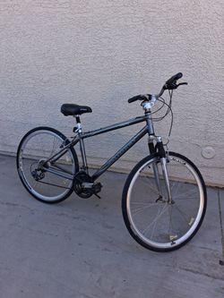 Schwinn trailway hybrid bike